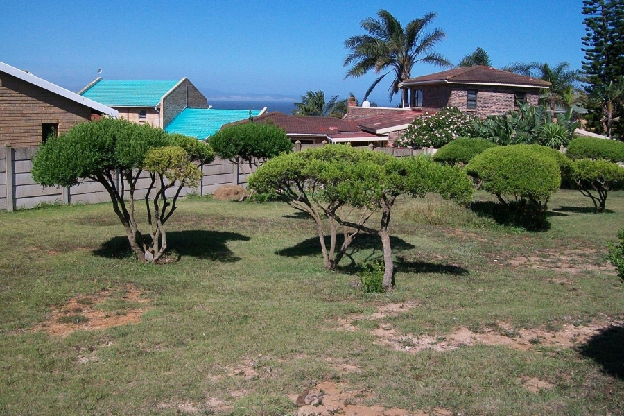 0 Bedroom Property for Sale in Wavecrest Eastern Cape